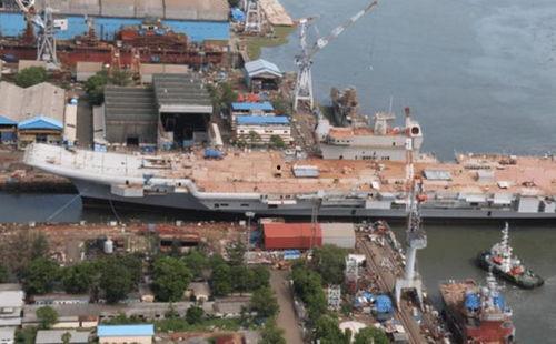 印度国产航母试泊视频,国产航母梦圆，海上力量新篇章