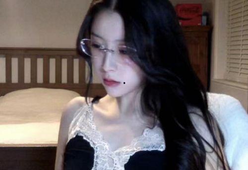 国产美女隐私的 视频